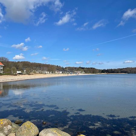 Strandliebe - Fewo Mit Meerblick Harrislee Bagian luar foto